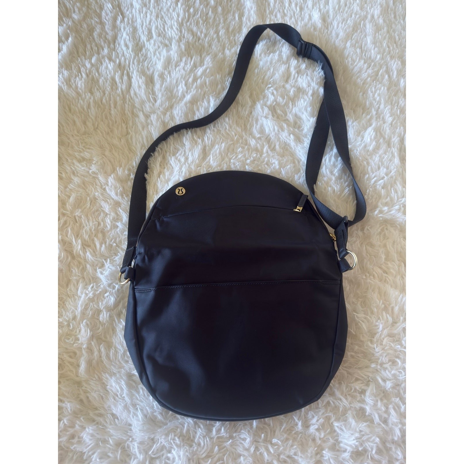 Lululemon All Night Festival Bag 5L Black Gold– Trendy Crossbody