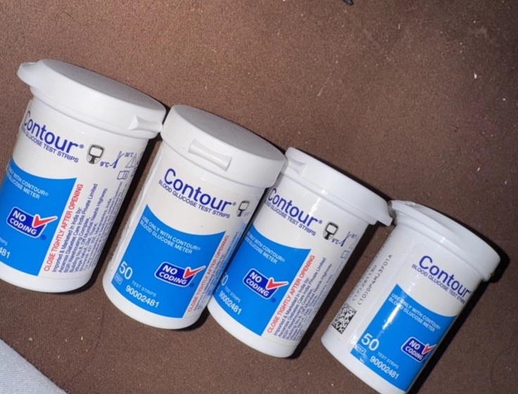 LOT OF 4 Contour  Strips 50 Ct EACH Exp 5/2027  US See Pic Regular Contor