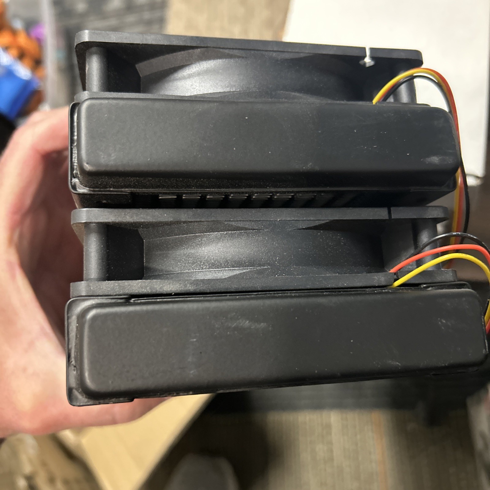 Compact 8 Pipe Aluminum Water Cooling Radiator w/ High Speed Fan Black 1747276