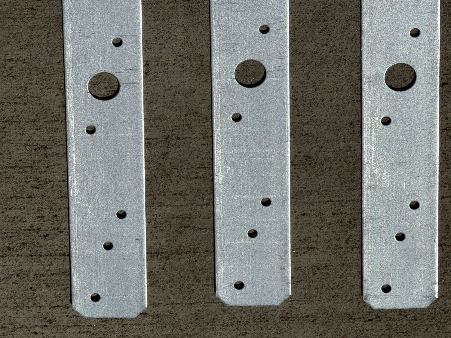 Sandbaggy Galvanized Steel Strap Tie for Wood-to-Wood Connections