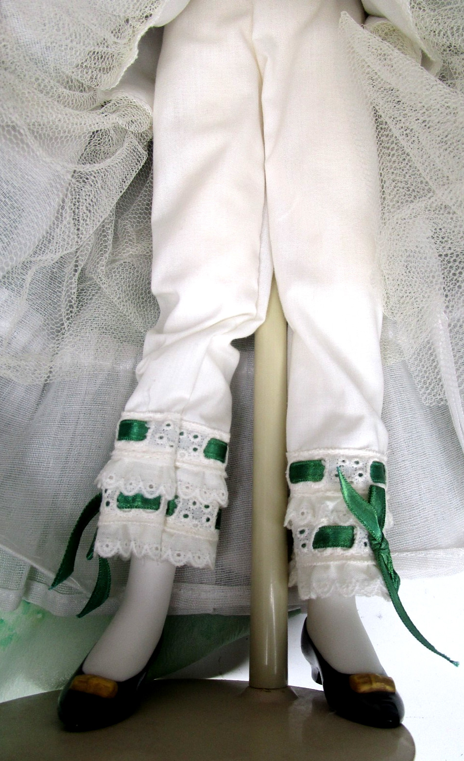 1967 MGM Gone With The Wind Scarlett O'Hara Porcelain Doll 18" W/Stand & Hat