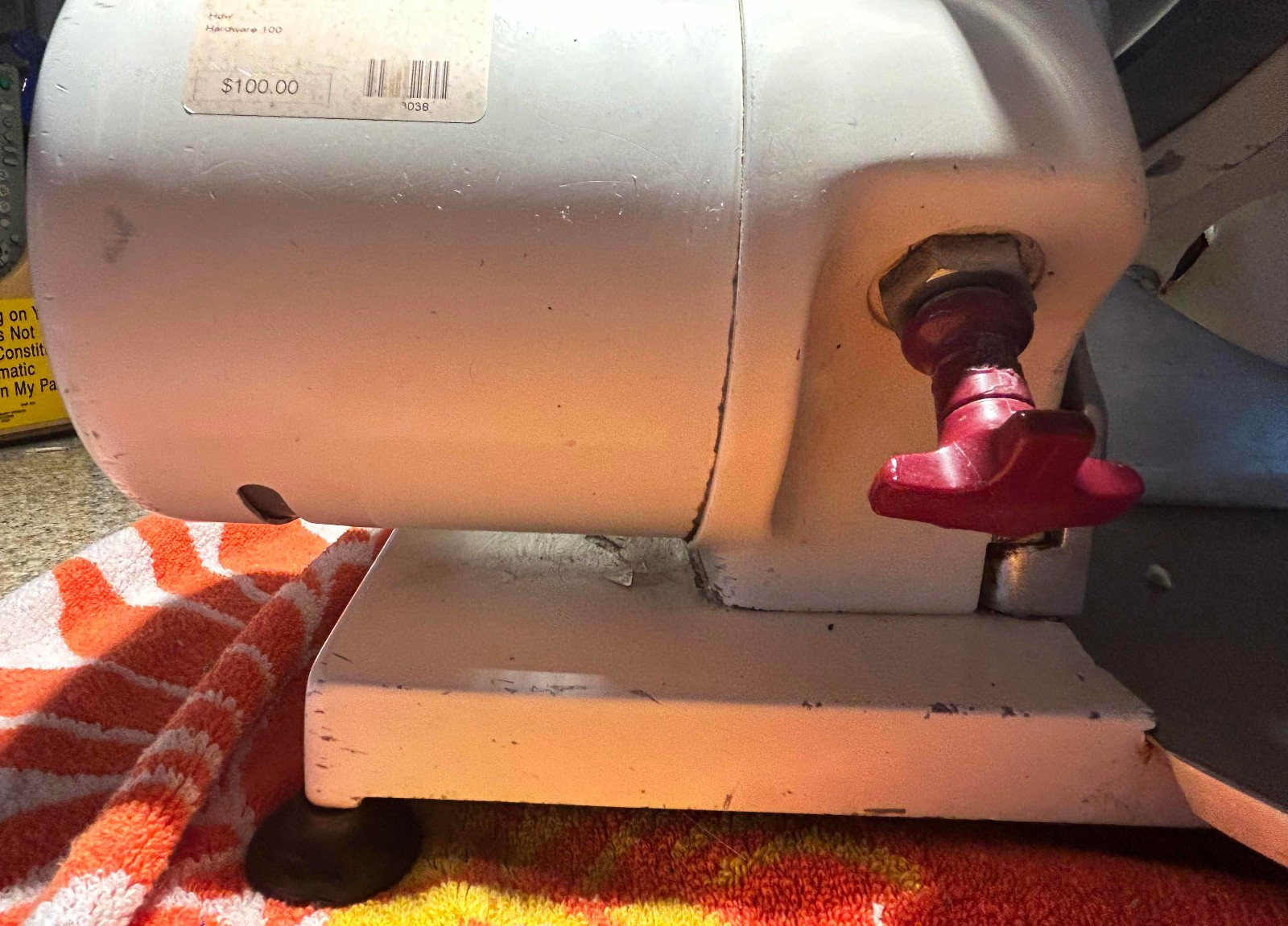 Globe C1620 Commercial Meat Slicer w. Built-in Sharpener