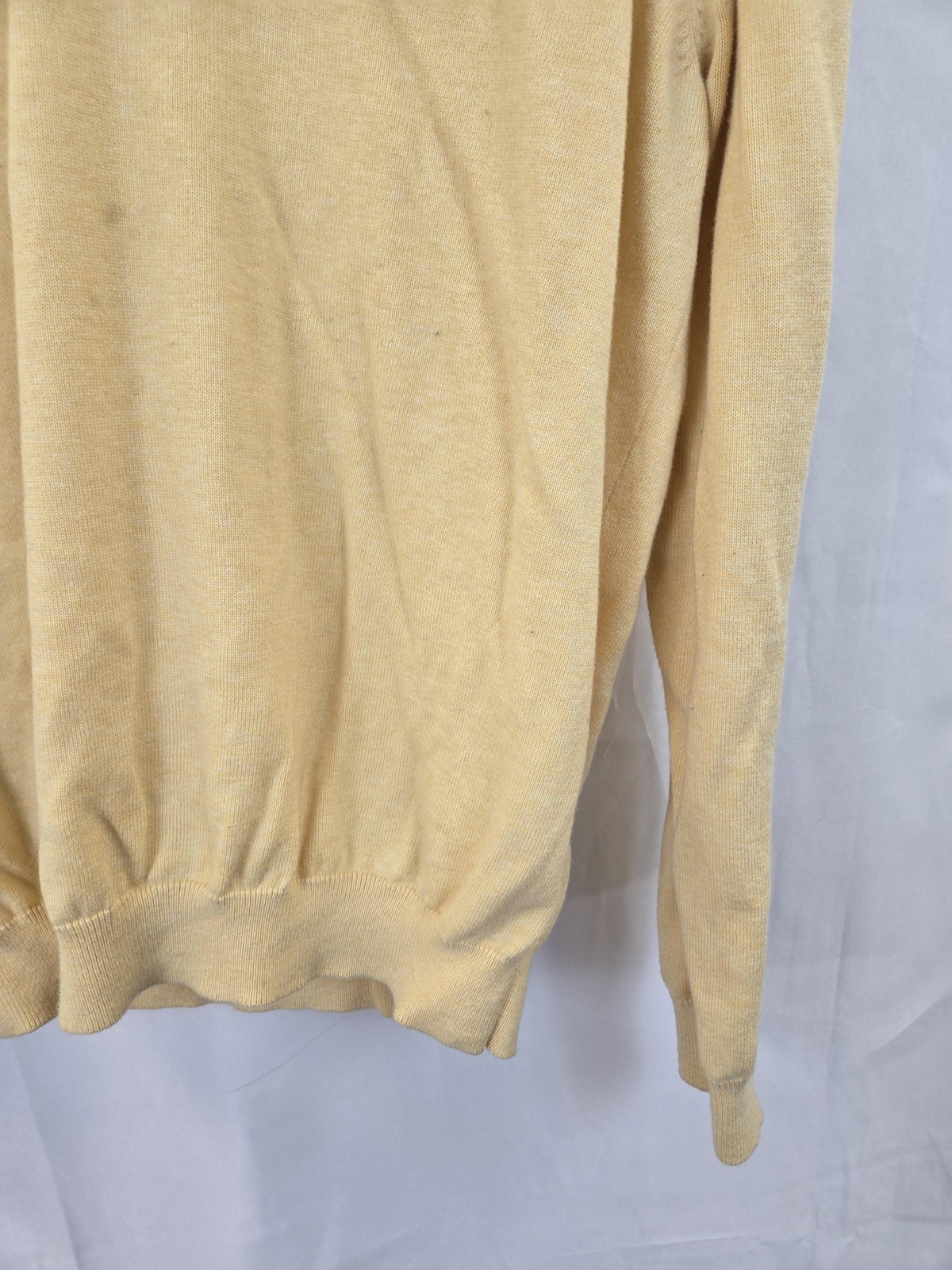 Alan Paine Sweater Mens 48 Yellow V Neck Cotton Cashmere Lightweight Knit
