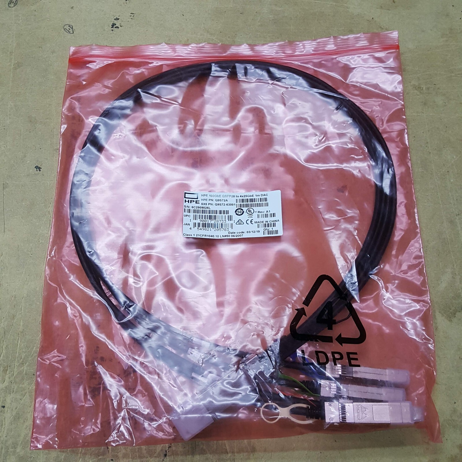 MCP7F00-A01A Mellanox 100GbE QSFP28 to 4x 25GbE SFP28 1m DAC Breakout Cable