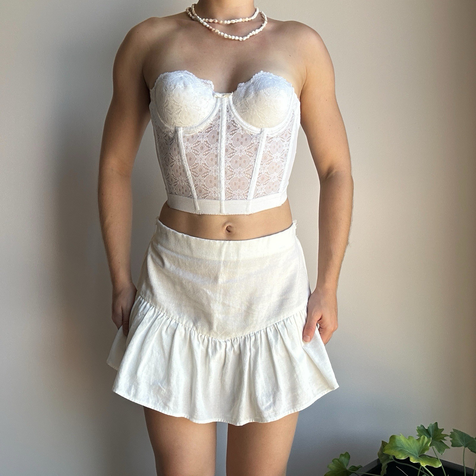 Gelmart Women’s 32A White Vintage Lace Cupped Bustier Corset Crop Strapless Top