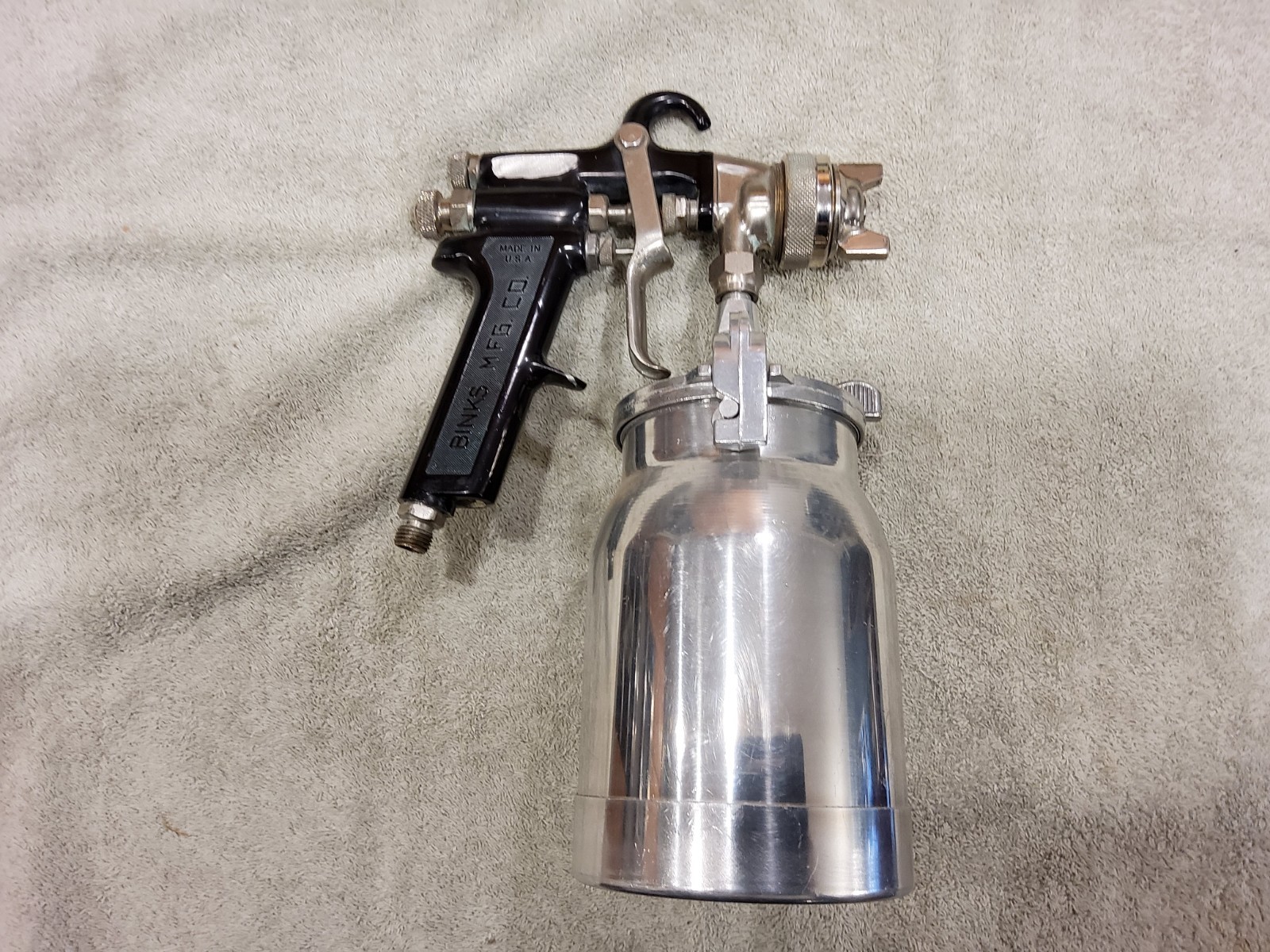 Binks Model 7 Spray Gun with Nozzle & New Sharpe Paint Canister