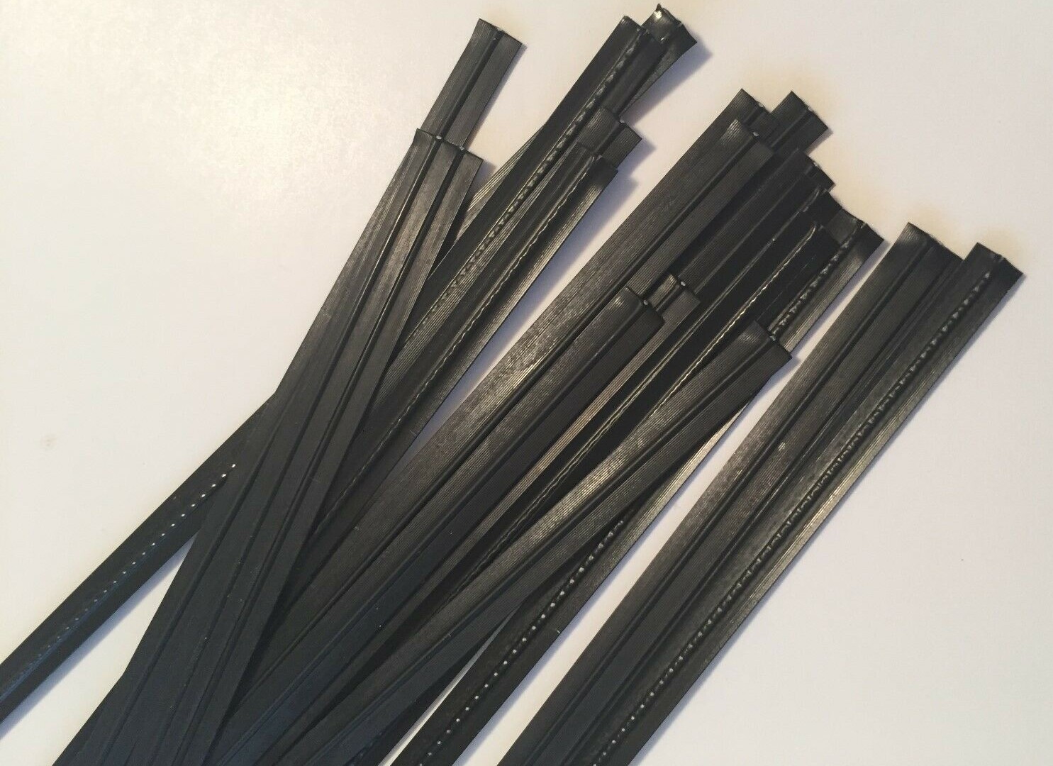 Twist Ties 4" Length Plastic No Rip Cellophane Pre-Cut Assorted Choose ColorsQty