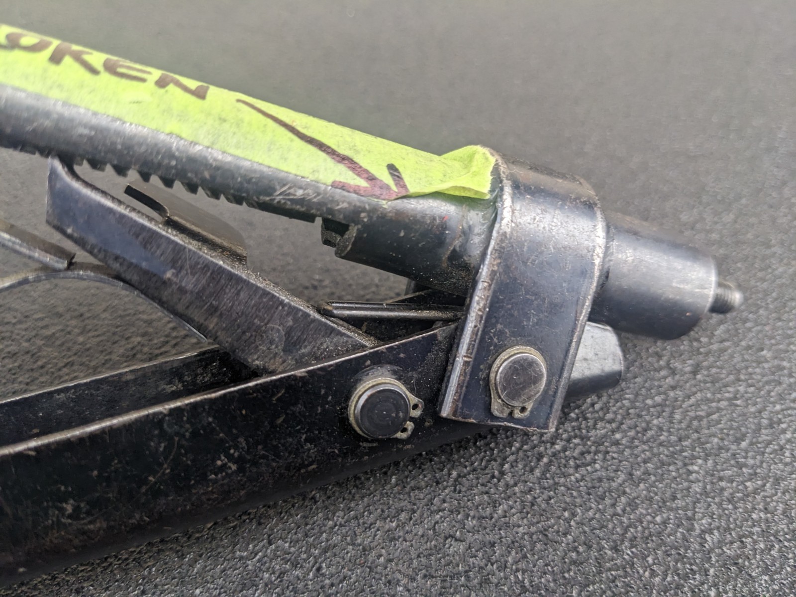 #bl614 Huntington Beach 4pc HBM 122 Rivet Gun Hand Riveter Pulling Aircraft Tool