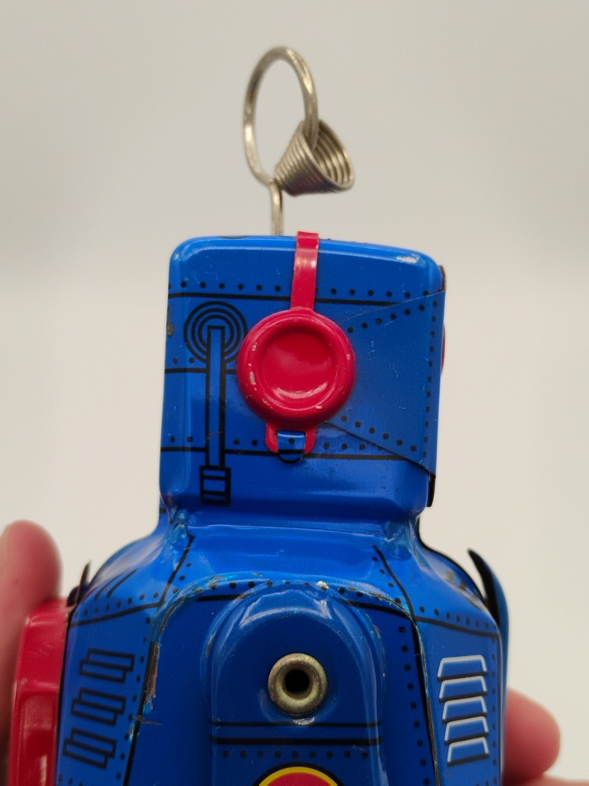 Unbranded No. MS403 Wind-Up 7" Walking Blue Space Robot, Working Partially