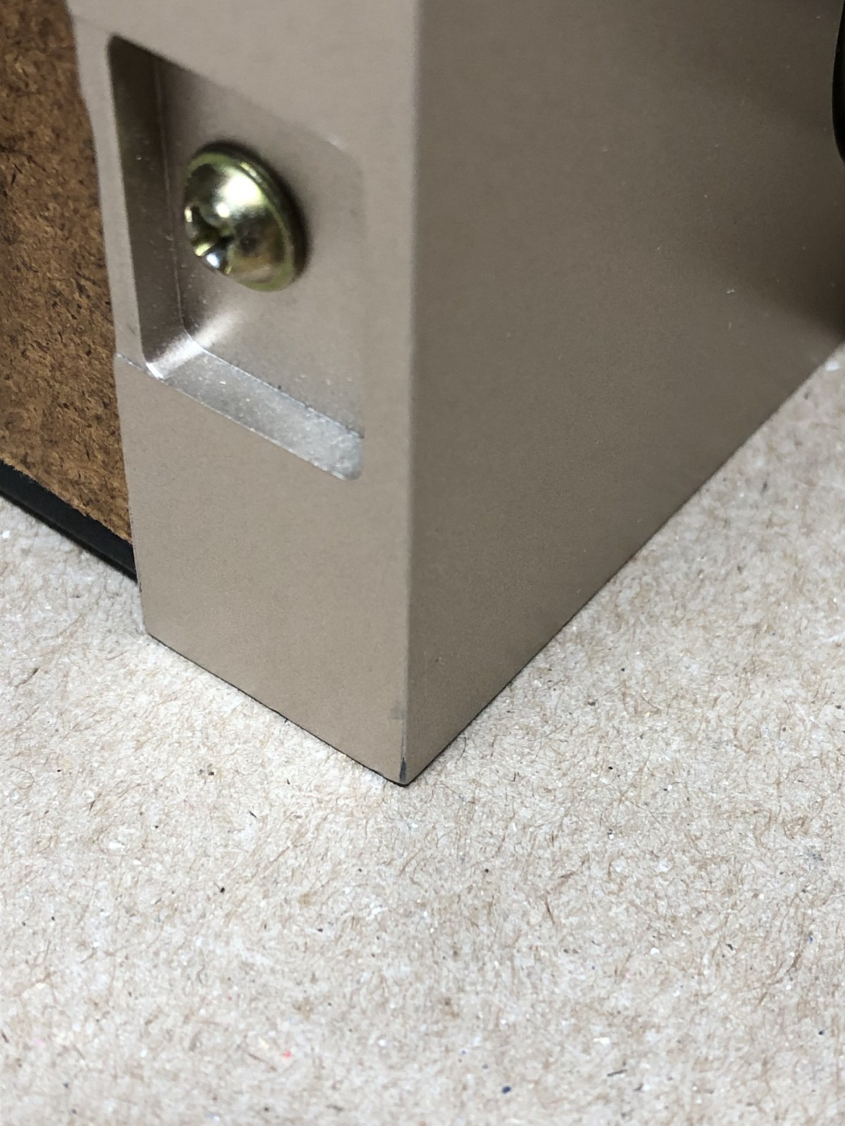 MARANTZ SR225 VINTAGE Stereo Receiver - Great Rich Sound. TESTED but SOLD AS-IS