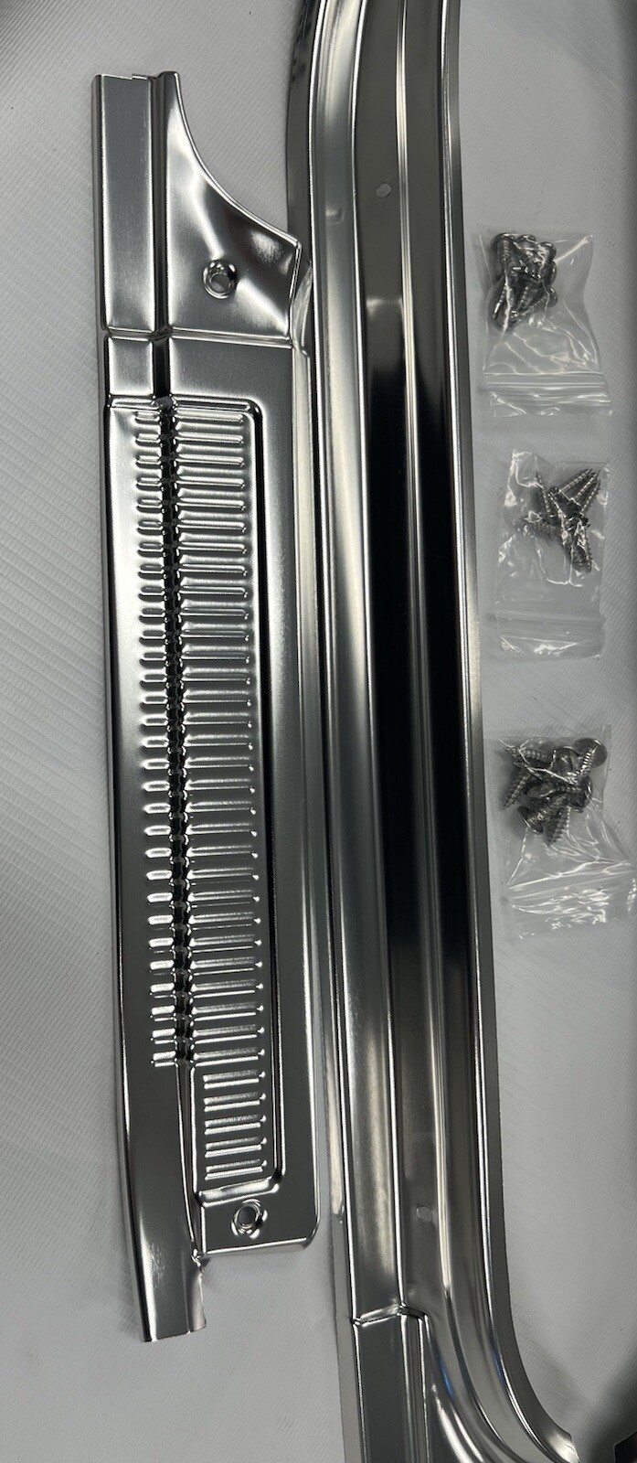 1973-1977 CHEVROLET GMC C10 C20 C30 G10 DOOR SILL TRIM KIT 4 PIECES NEW