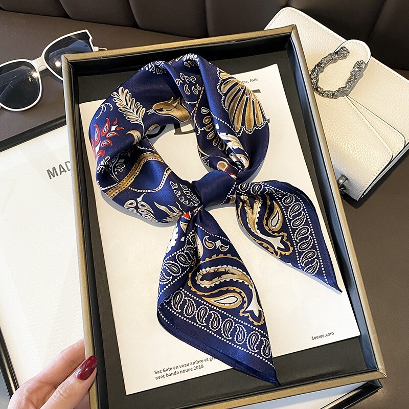 100% Mulberry Silk 27'' Scarf Women Vintage Birds Flower Kerchief Square Bandana