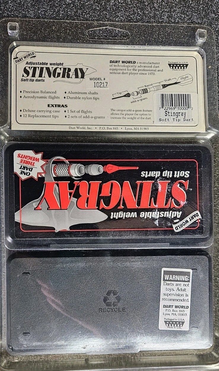 NIB Vintage Dart World Adjustable Weight Stingray Soft Tip Darts Set