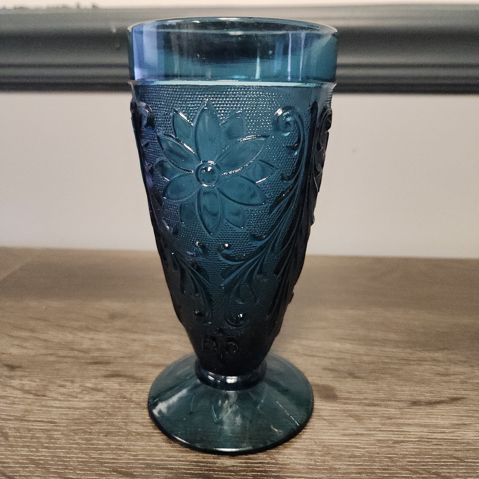 Indiana Glass Tiara Sandwich Bicentennial Colonial Blue Iced Tea Footed Tumbler