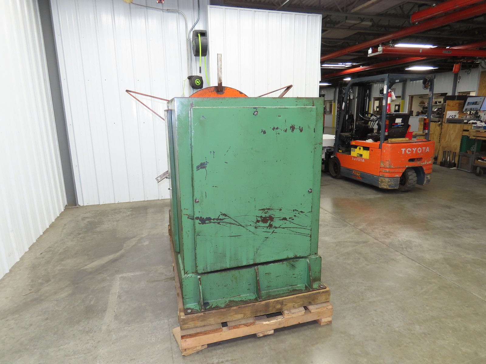 American Steel Line 1000 Coil Stock Uncoiler 6000lbs 16-20"ID 22"W Decoiler