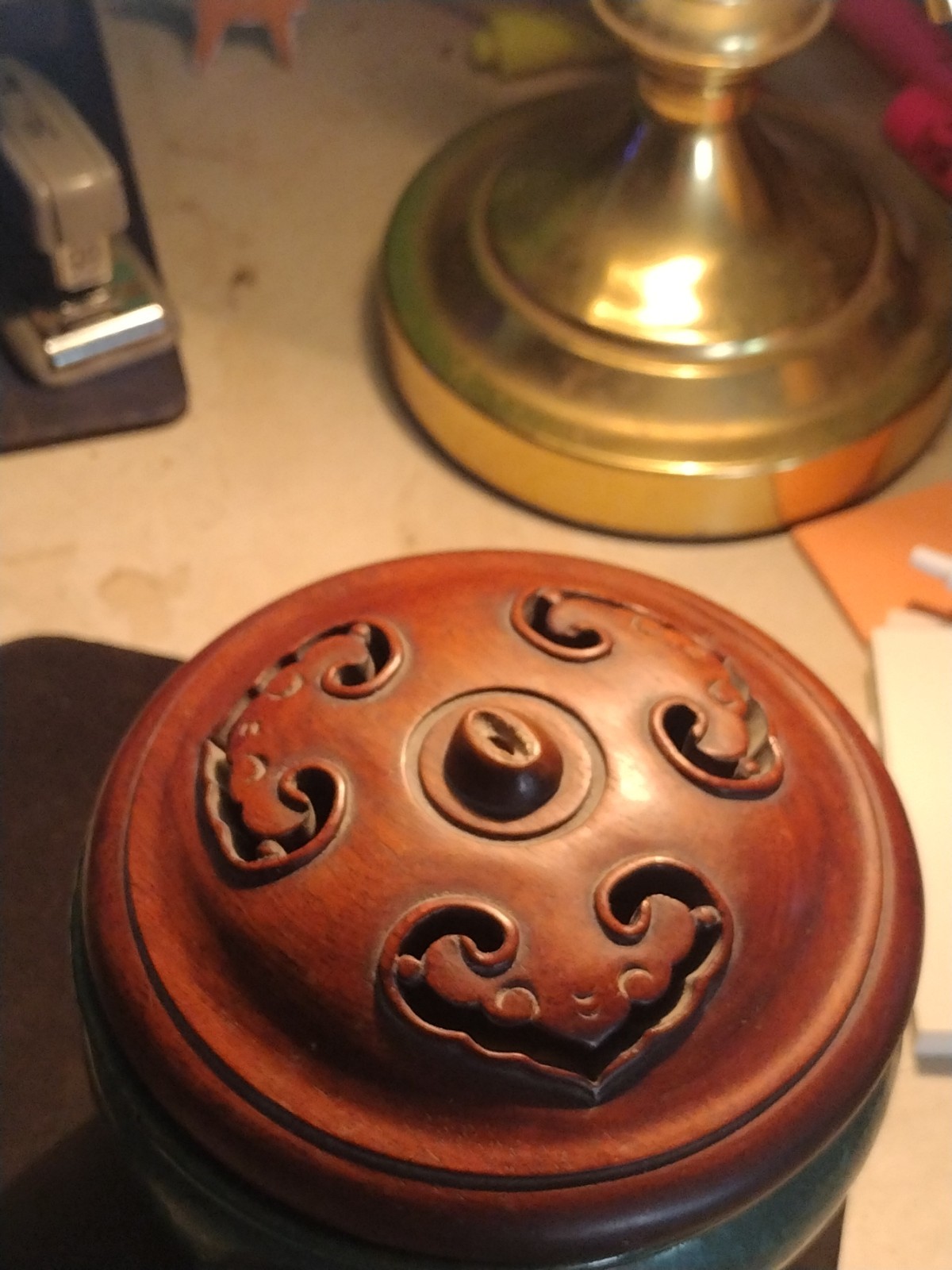 19th CENTURY CHINESE TURQUOISE GREEN GLAZED FOOTED FOO DOG CENSER * W/STAND