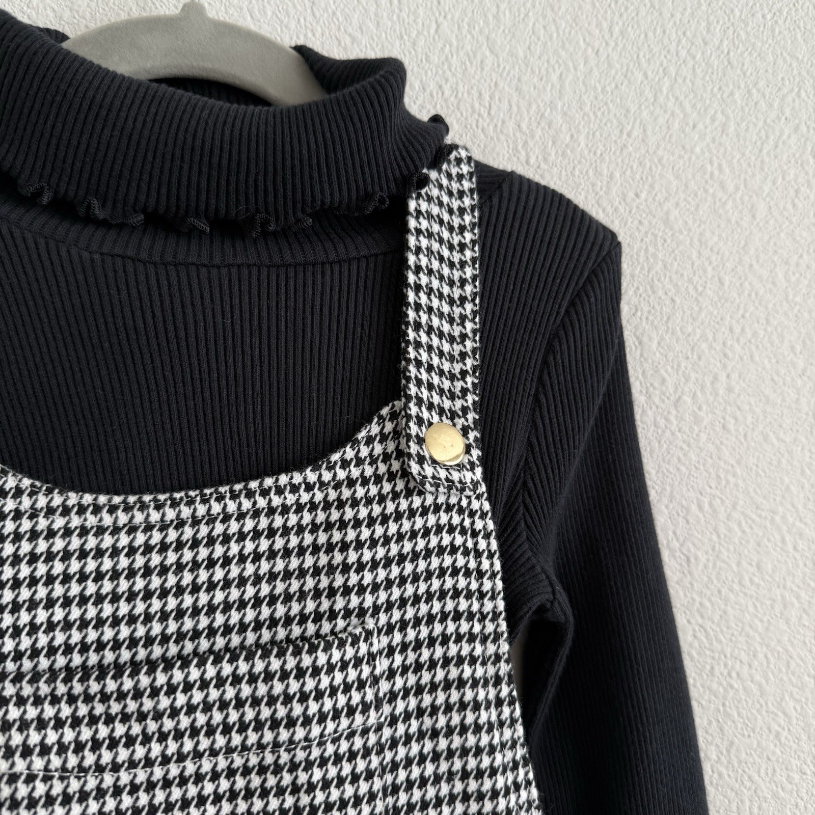 Houndstooth Jumper With Black Turtleneck Girls Size 5 Preppy Academia School Mod