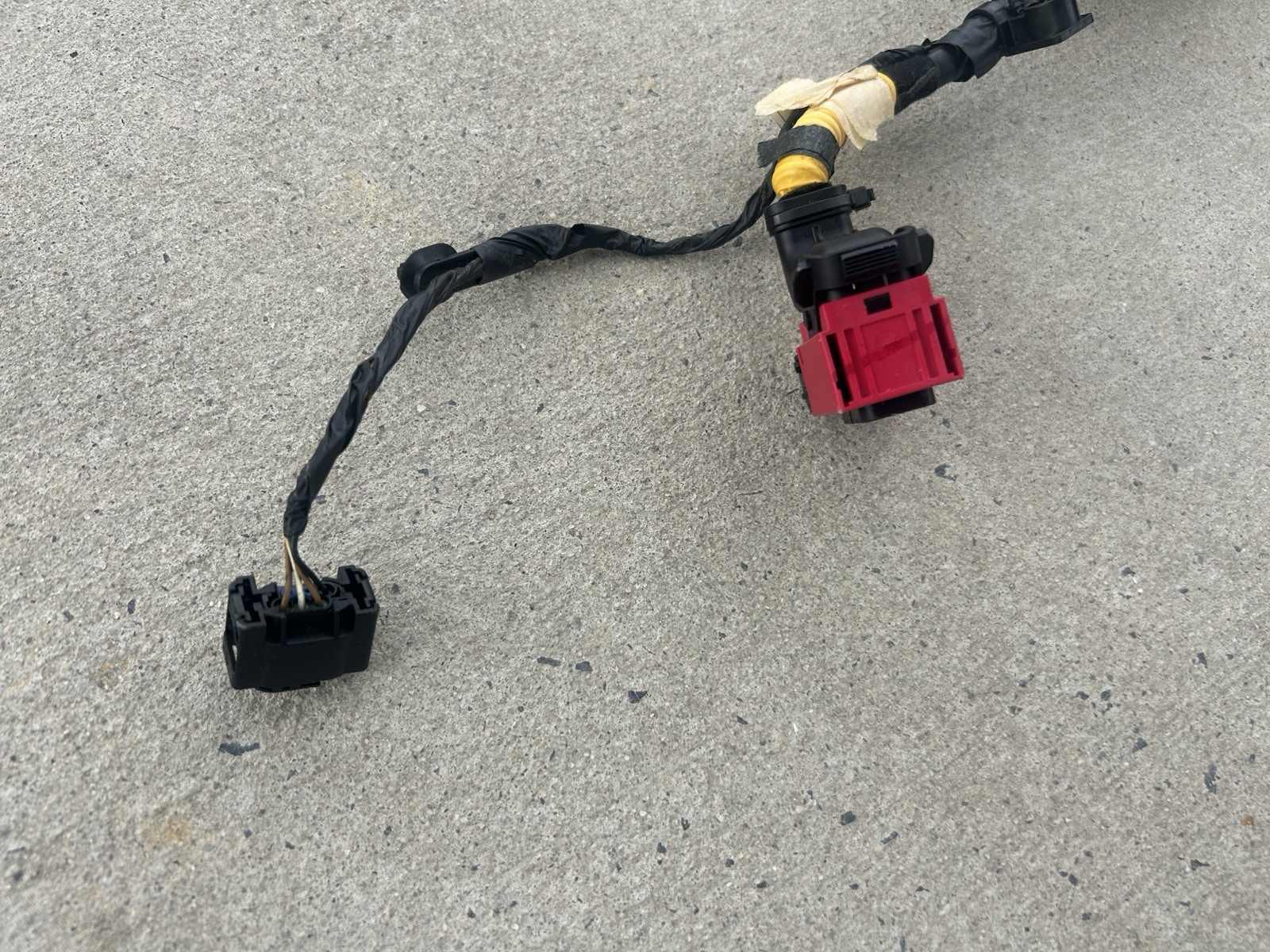 Genuine Hyundai Wiring Assembly - Front (Part No.: 91151-4R020)