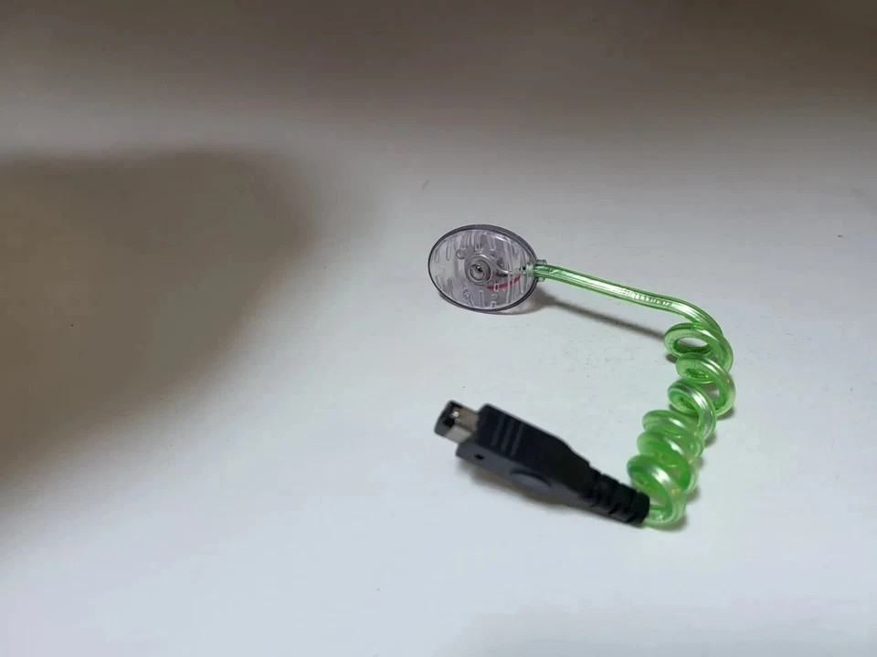 NEW Super Bright LED Worm/Snake Light for Game Boy Advance No Batteries Required