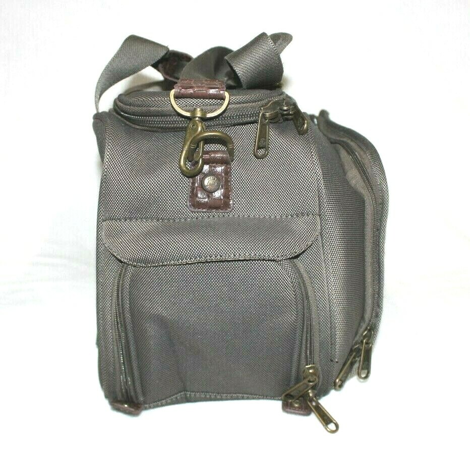 Tommy Bahama Essentials Gadget Travel Bag Tan 17 x 10 x 7 in.