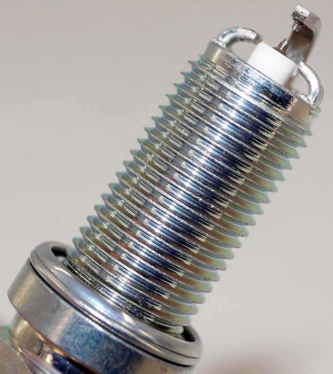 Set of 6 Genuine Authentic NGK 6858 Spark Plugs Laser Iridium DFH6B11A