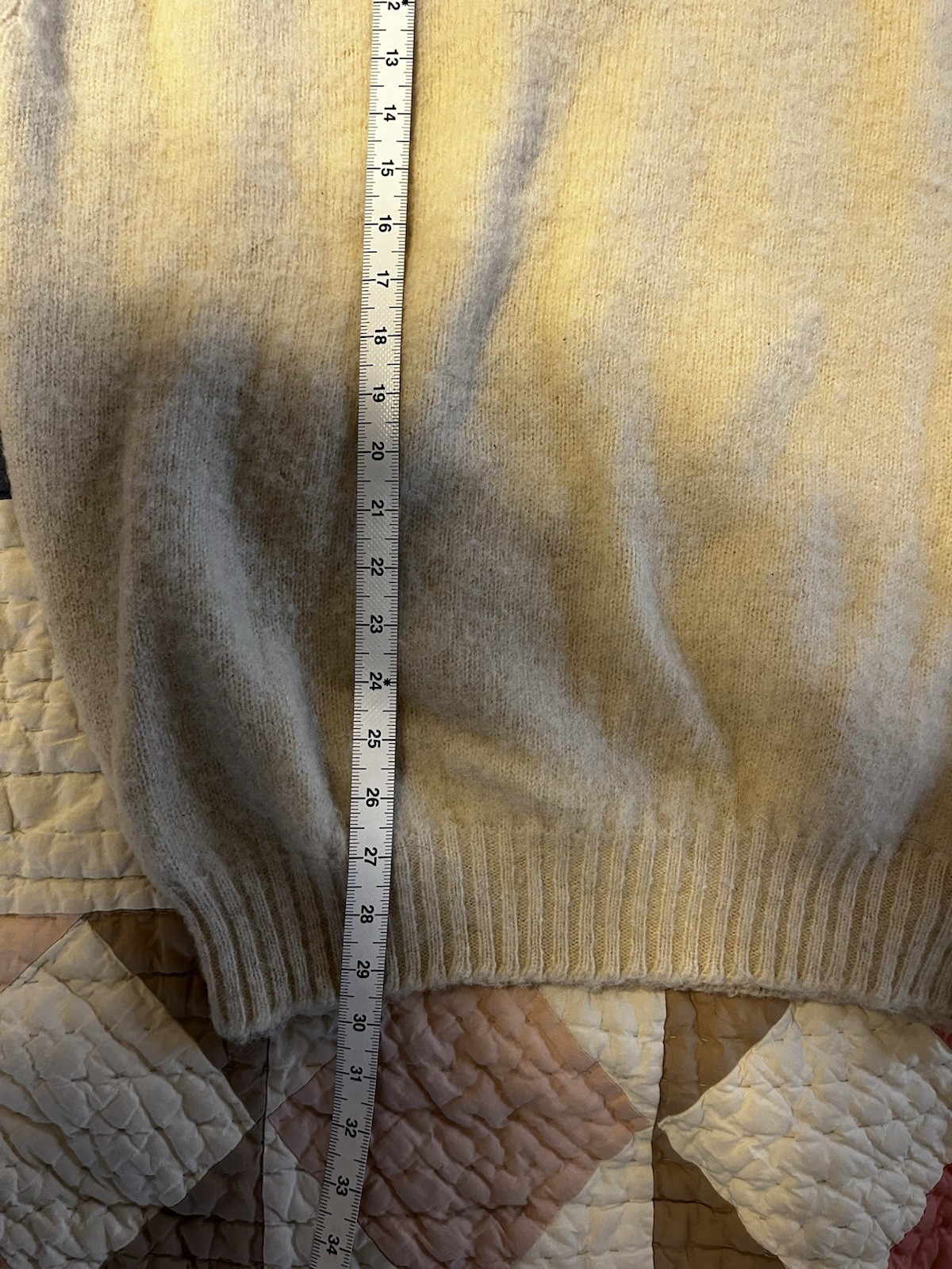 Howlin Shaggy Bear Dog Sweater made in Scotland Cream Off-White L/XL Morrison