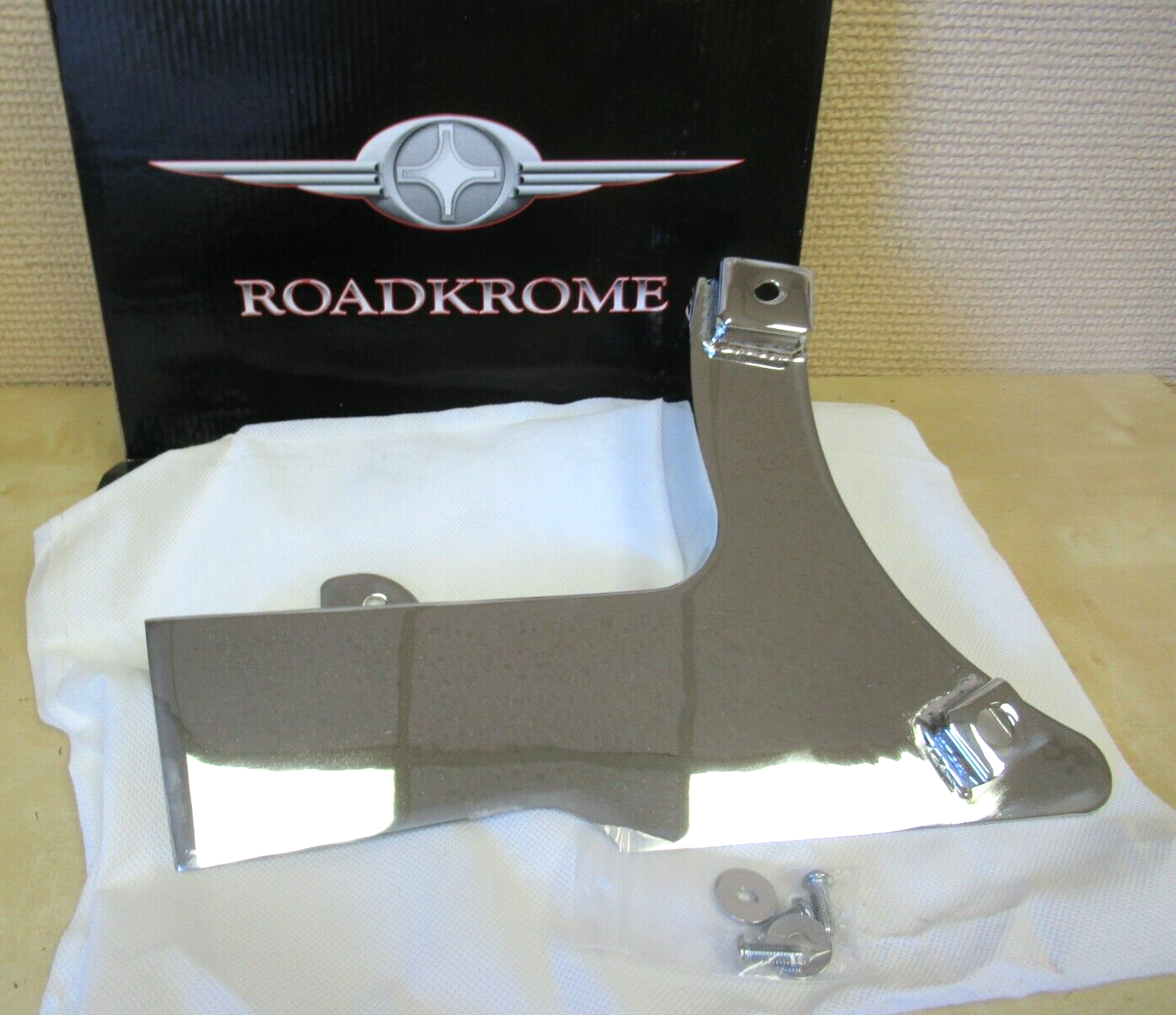 ROADKROME CHROME STEEL LOWER BELT GUARD - KAWASAKI VULCAN VN2000 2004-10