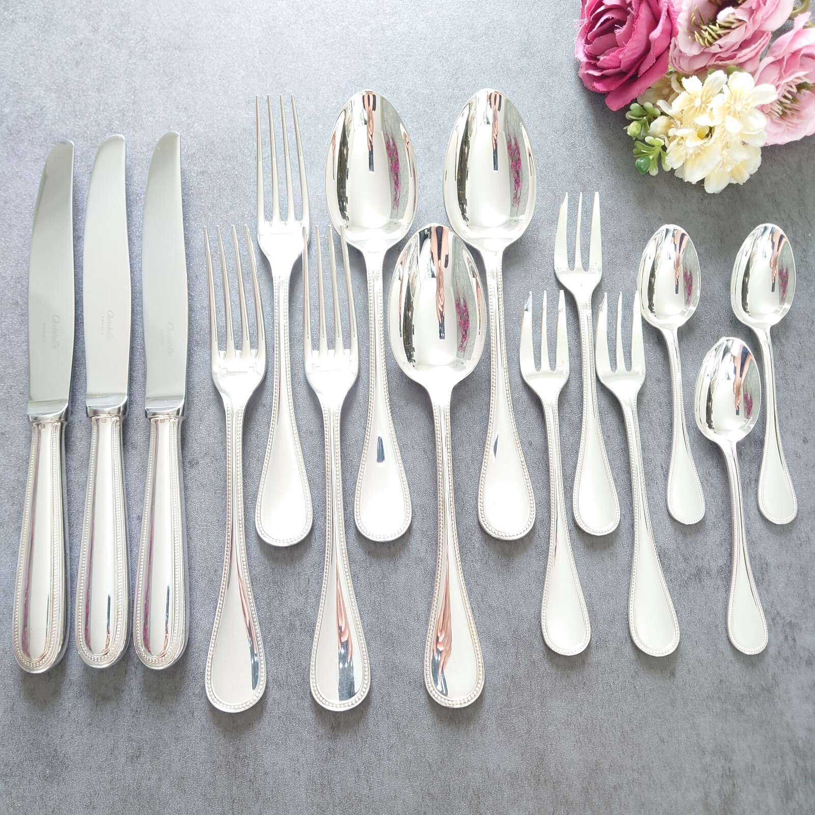 Christofle Perles 15pcs Silverplate Flatware Knife Fork Spoon Excellent