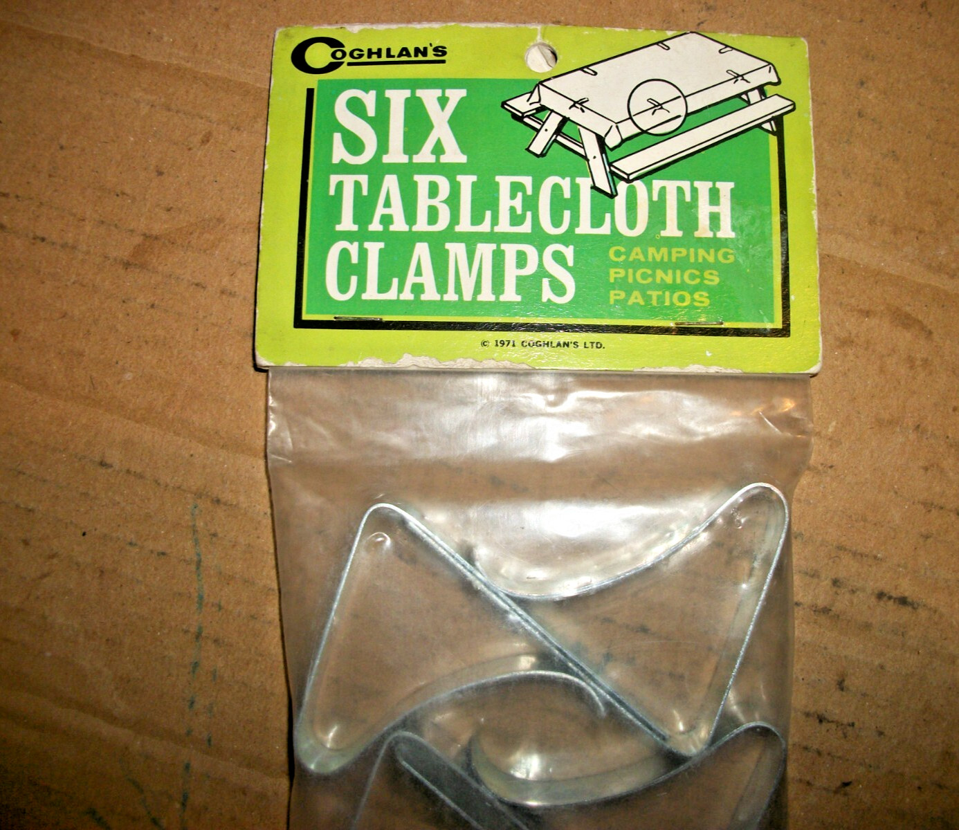 6 Vintage Coghlans Tablecloth Clamps For Picnic Table/Camping/Party