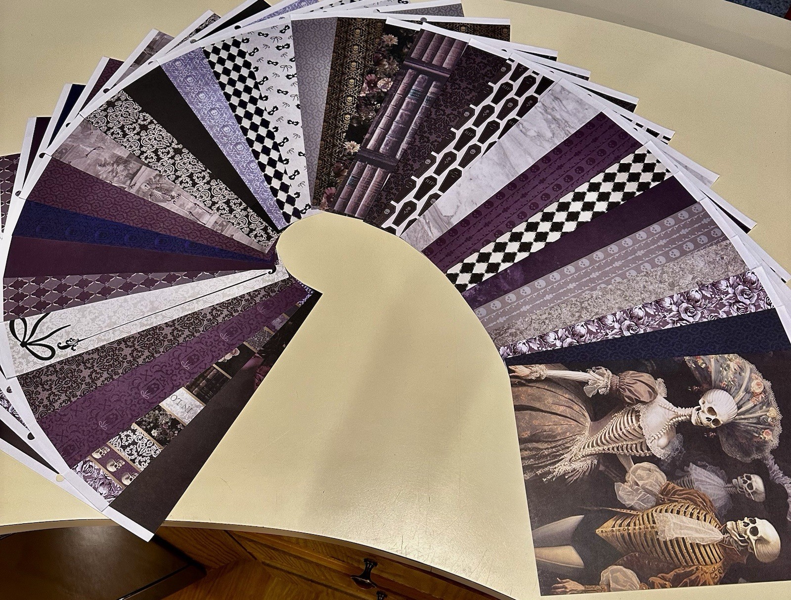 “DEAD REGENCY” SCRAPBOOKING / CRAFTS ~8.5 X 11~ 30 SHEETS~ BY RECOLLECTIONS