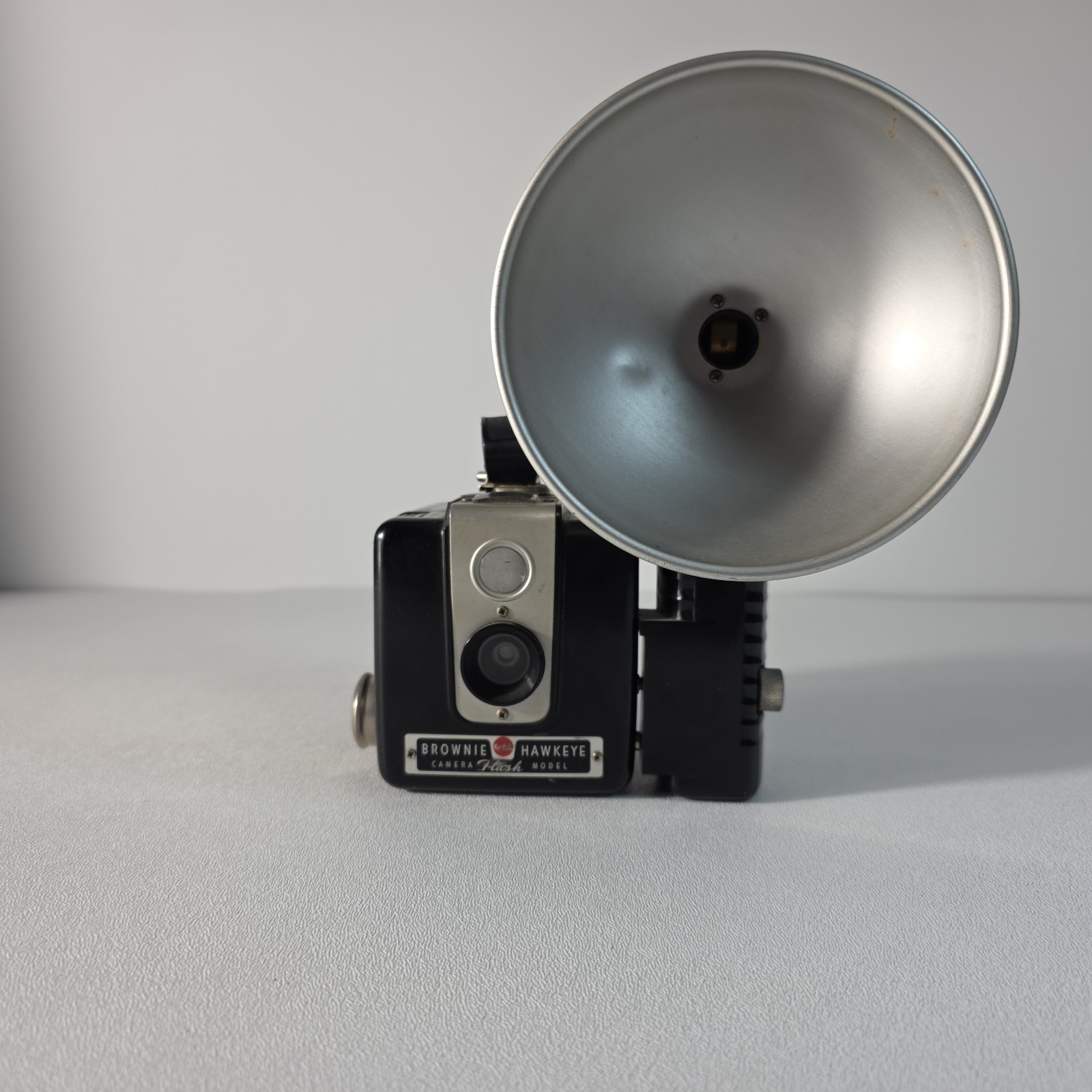 Antique Vintage Kodak Brownie Hawkeye Camera Flash Model