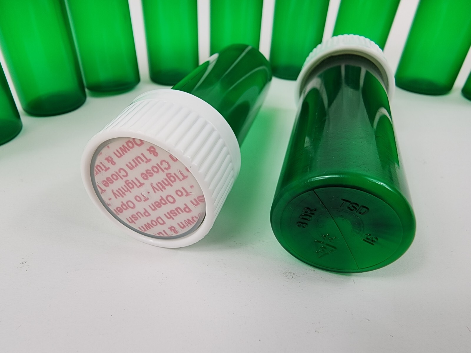 Lot of 12 Small Green Plastic Rx Pill Bottle 8 Dram for Crafts/Storage