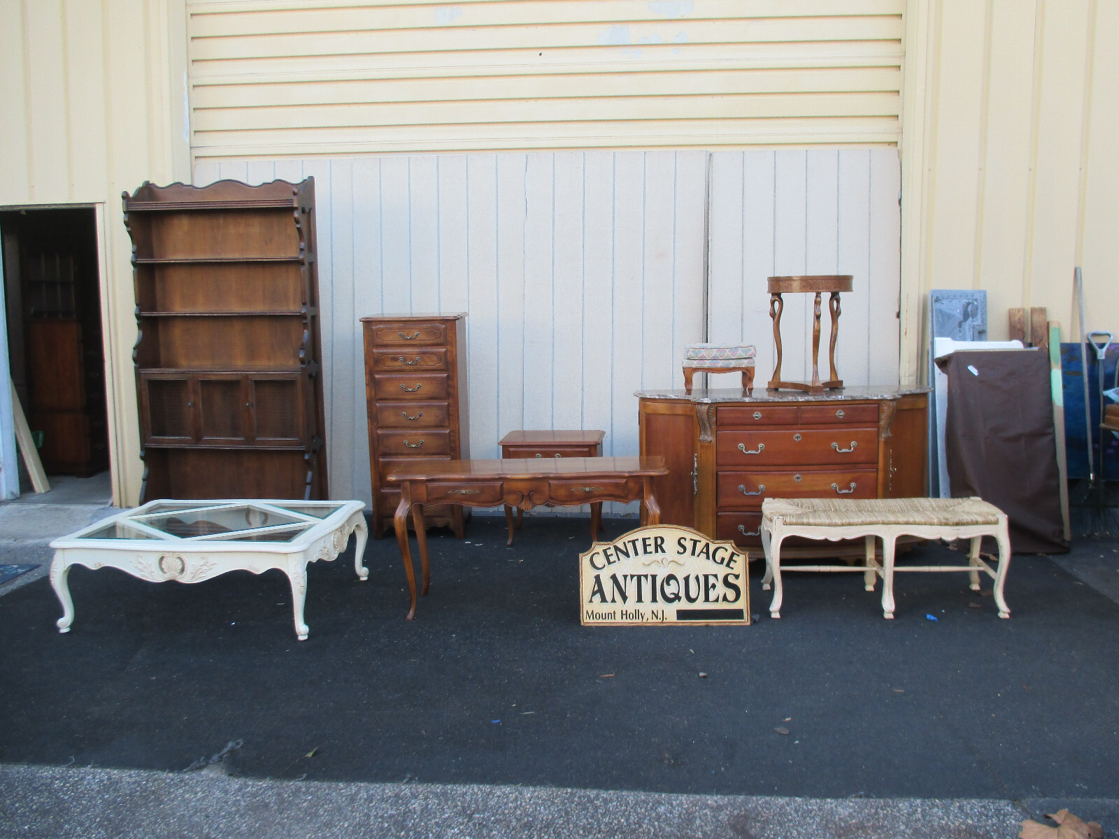 65564 Antique Victorian Oak 2 Door Wardrobe Cabinet