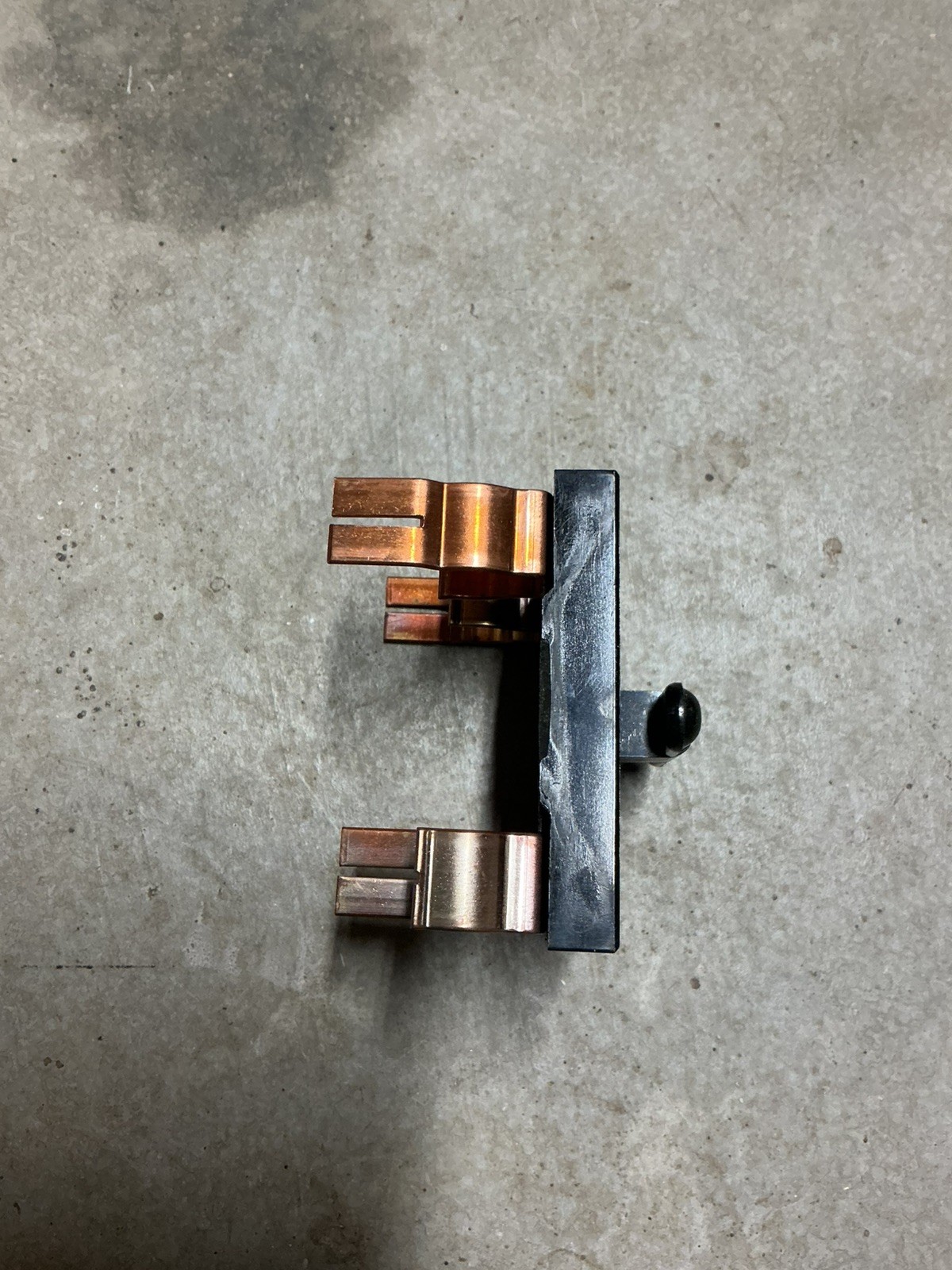 Square D 60 Amp Pull Out Fuse Holder Used M-224075