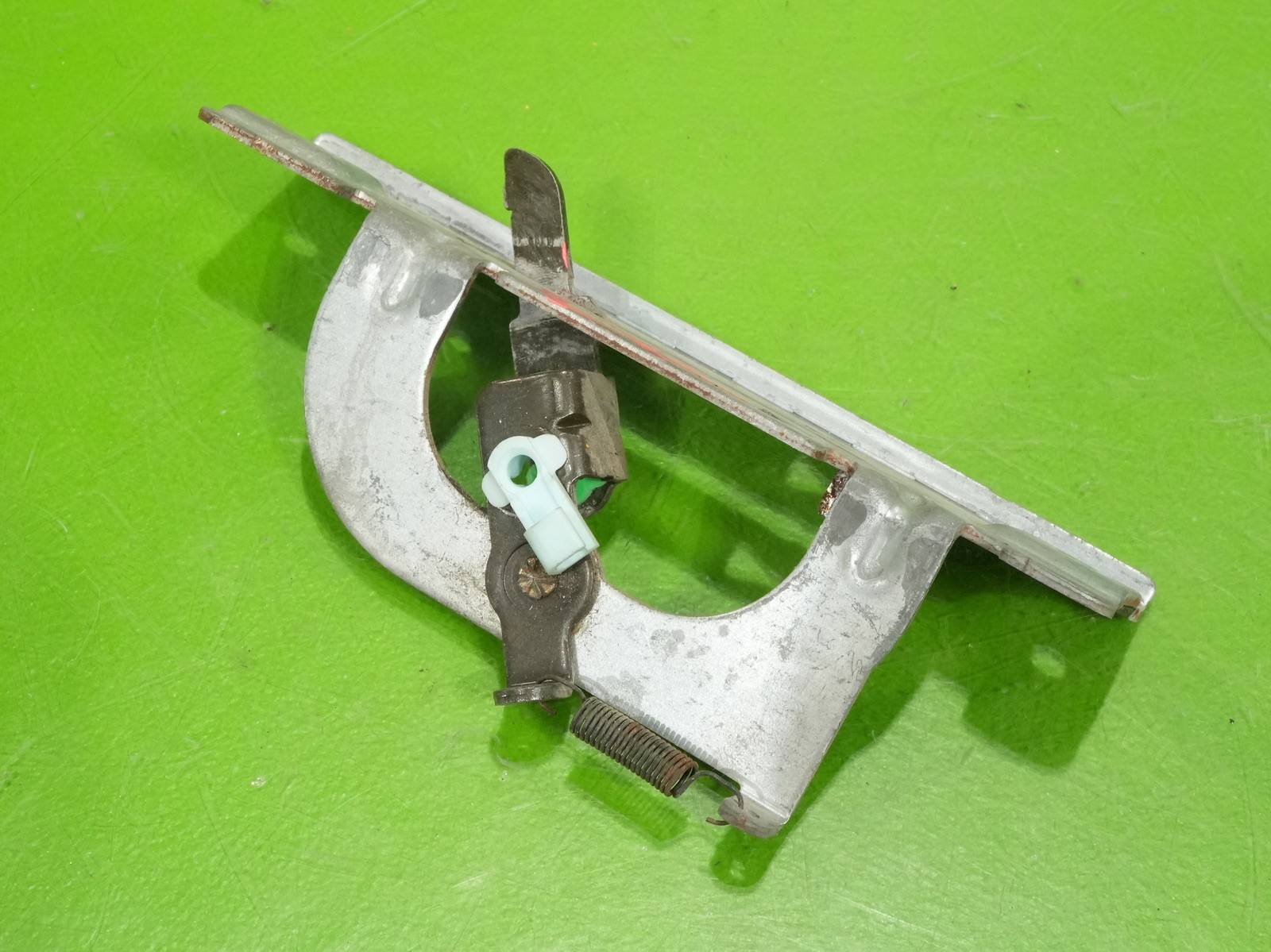 92-95 Civic hatch hatchback OEM 74790-SR3-003 rear back tailgate opener lever