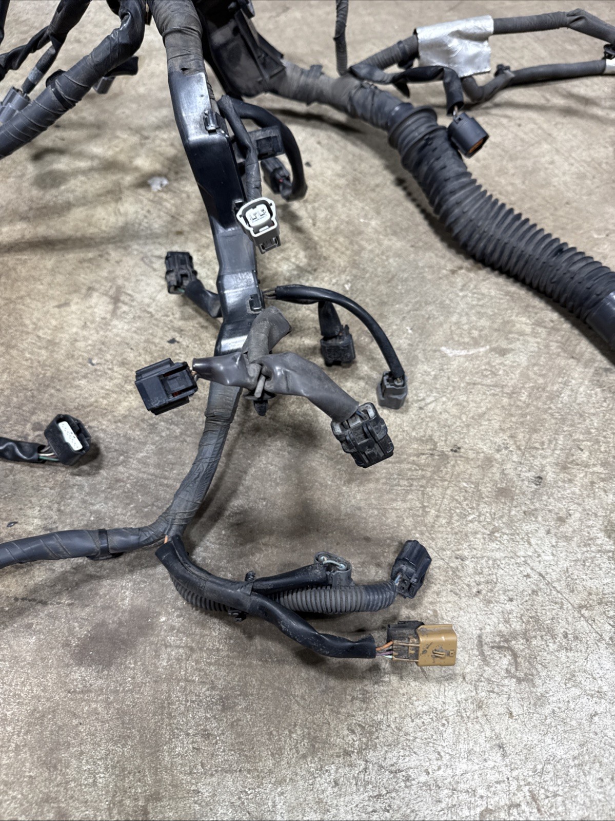09-13 Infiniti G37 Sedan A/T VHR AWD Engine Wire Harness OEM