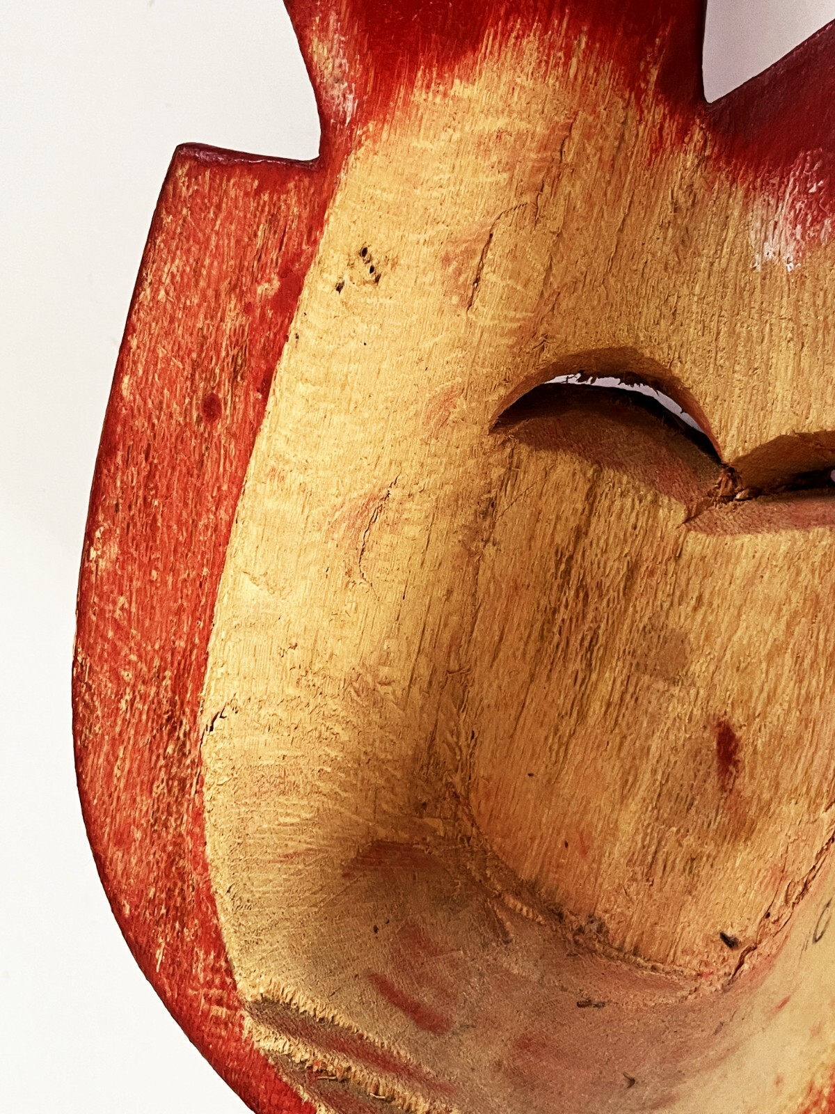 VICTORIANO SALGADO MEXICAN MICHOACAN URUAPAN WOOD MAQUE LACQUER RED COCUCHA MASK