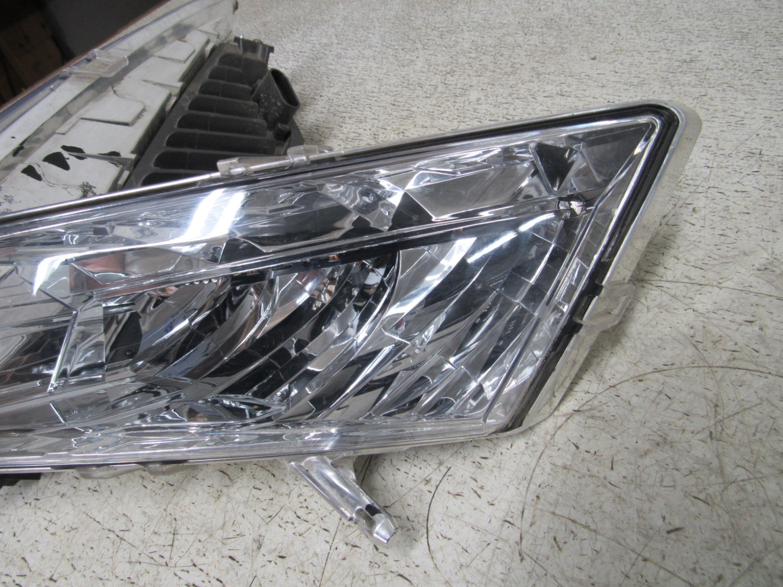 21 POLARIS RMK PRO 850 AXYS KHAOS HEADLIGHT HEAD LIGHT LAMP STOCK OEM #0097