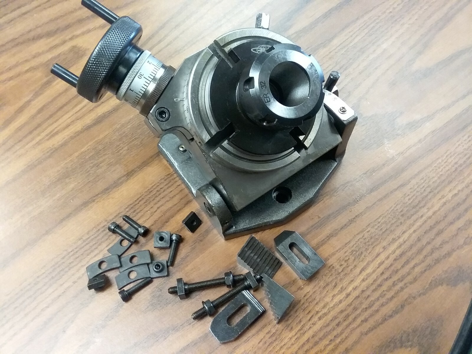 4" PRECISION TILTING ROTARY TABLE w. ER32 collet chuck adapter #TTSK-100ER32