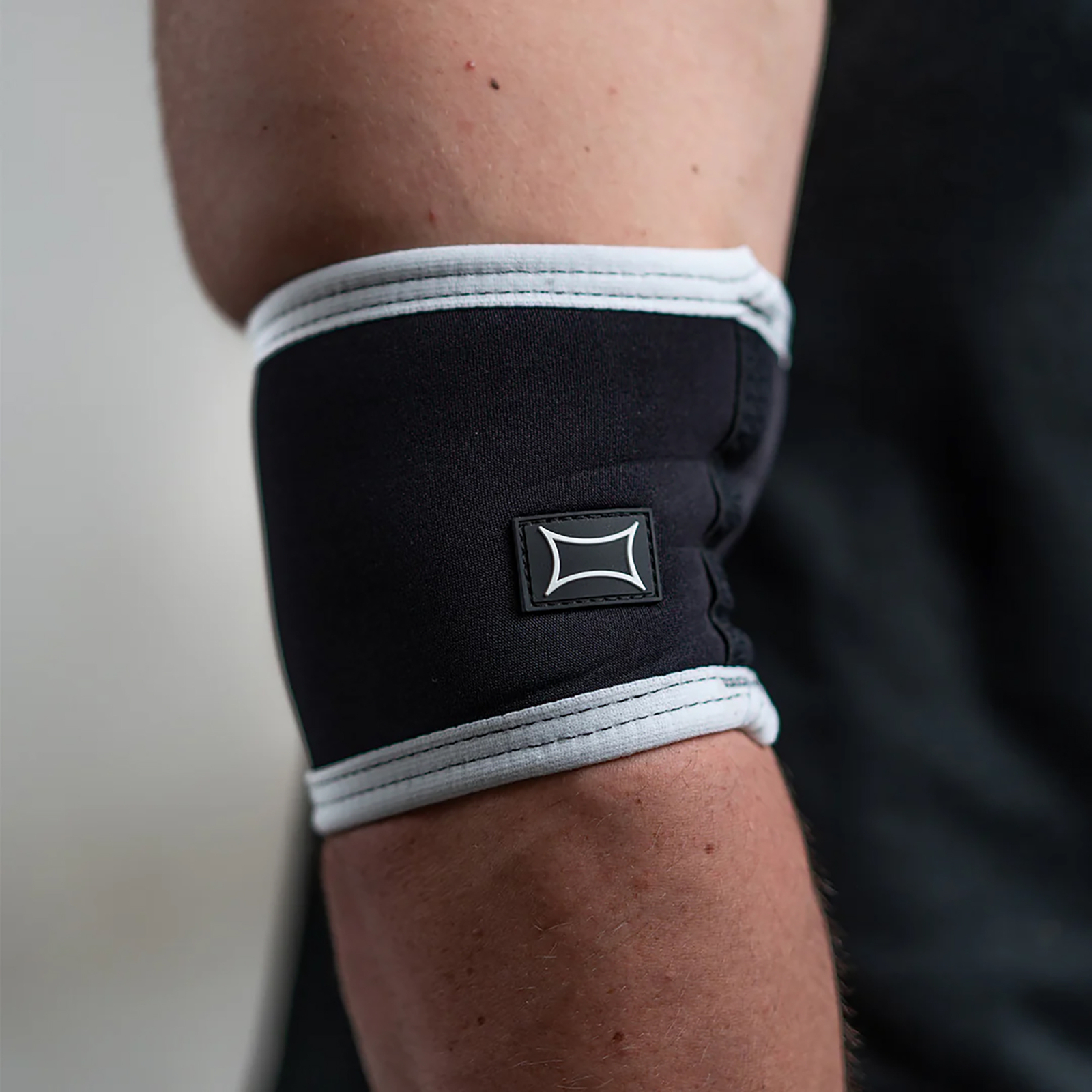 Sling Shot Raw Compression Elbow Sleeves by Mark Bell - Black