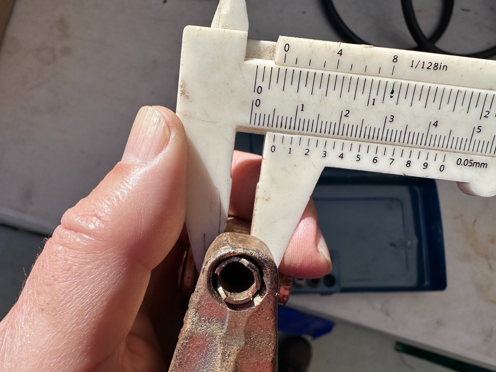 Roper Whitney No. 5 Jr. Hand Punch Kit w/ three punch & die sets as shown