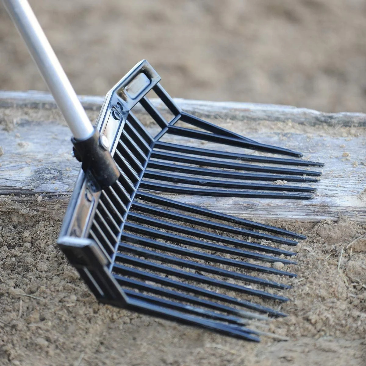 Cashel 18-Tine Manure Fork - Durable Lightweight High-Impact Composite Stable