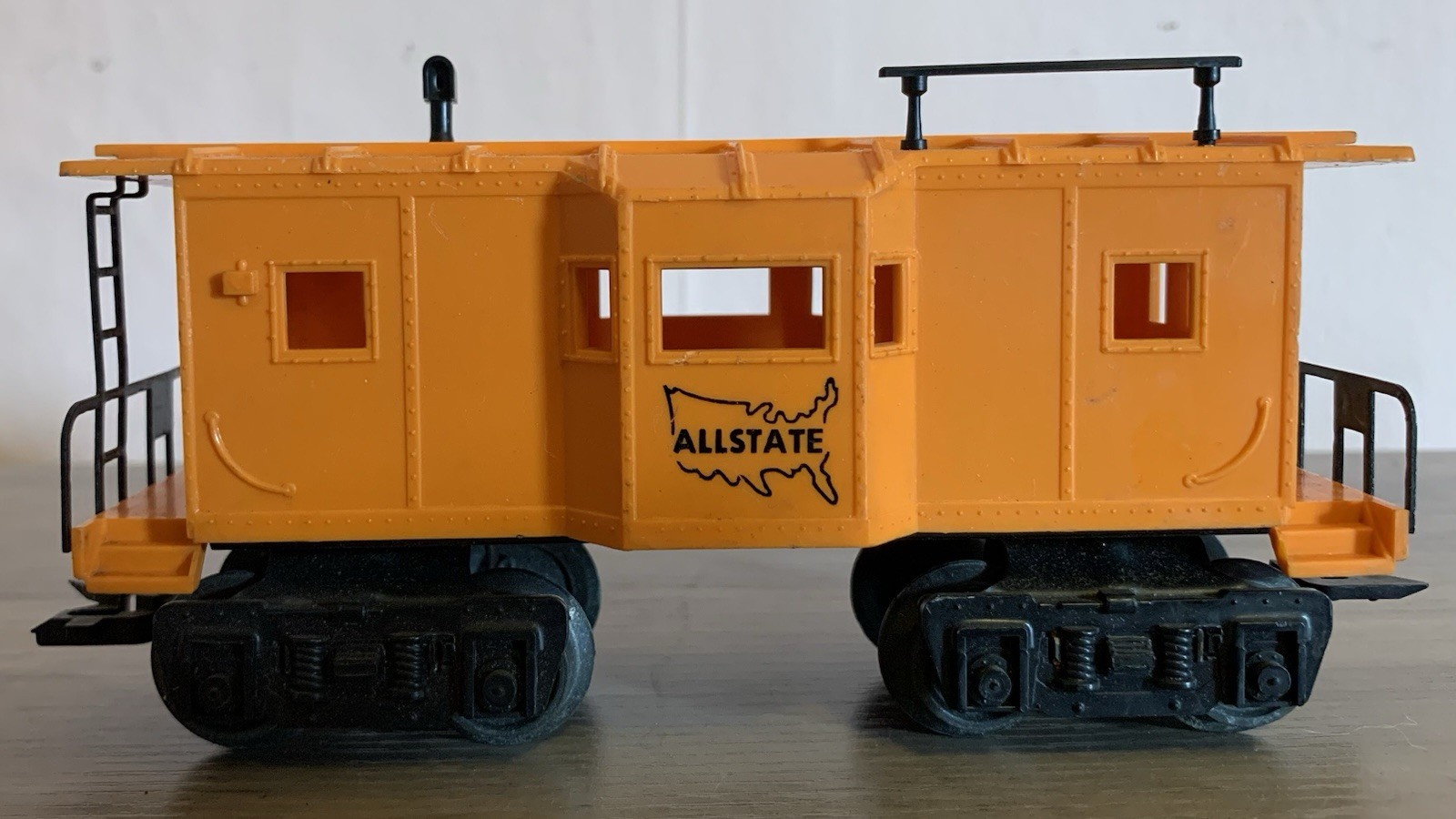 MARX train - Allstate bay window Caboose - O gauge - orange