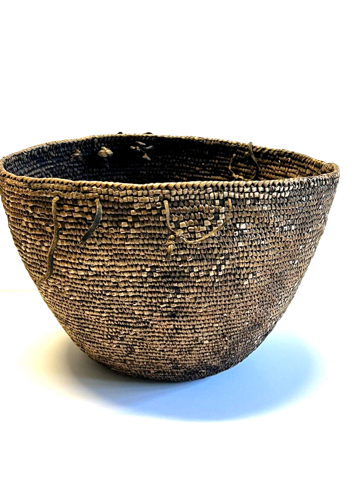 Antique Native American Indian Hand Weaved Basket; Large 13"; Late 1880's -1900