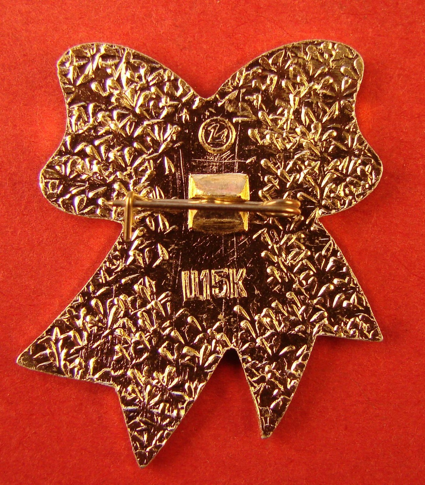 Soviet Russian LENIN Portrait & Red Bow Communist Pin Badge ORIGINAL USSR issue