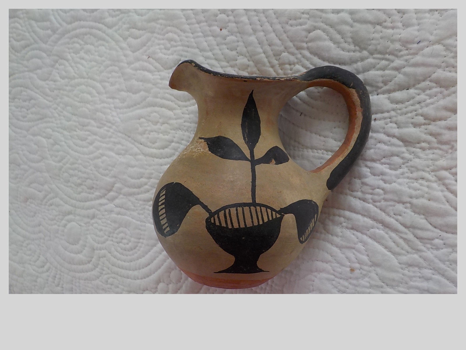 antique SANTO DOMINGO POTTERY PITCHER 5.25" chip