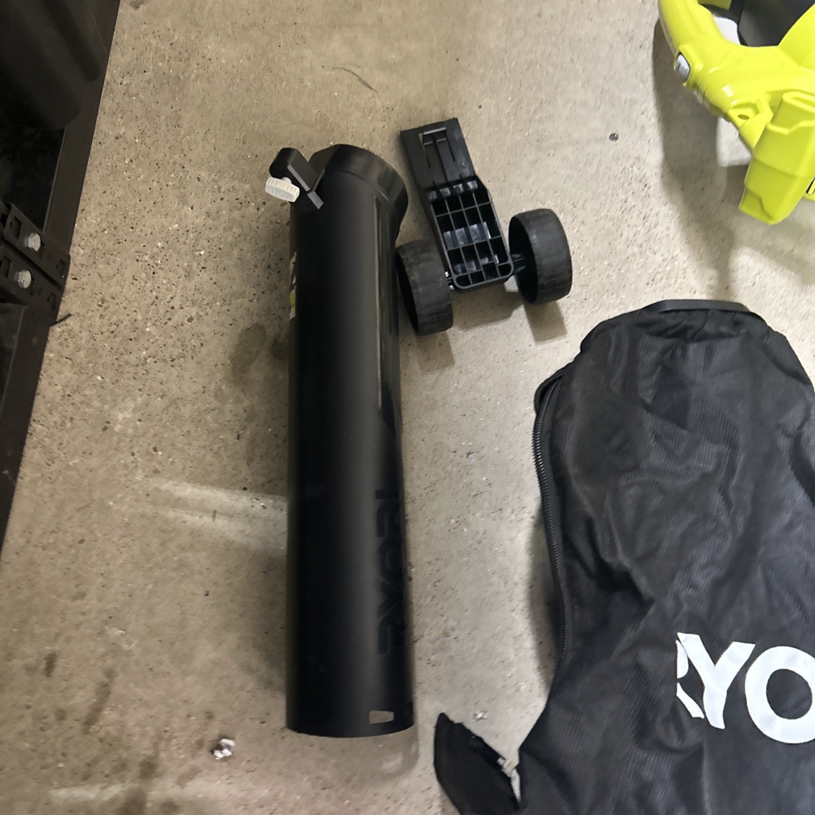 Ryobi RY40405BTL 40V Cordless Leaf Mulcher Z236