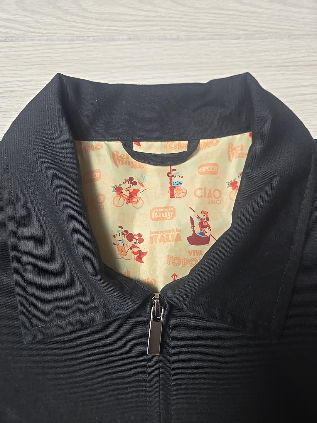 Walt Disney World Epcot Center Jacket Medium Sample Tagged Italy Satin Lined