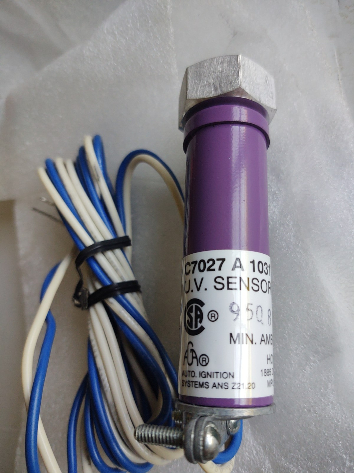 Honeywell C7027A1031 Mini Peeper Ultraviolet Flame Detector Sensor NEW