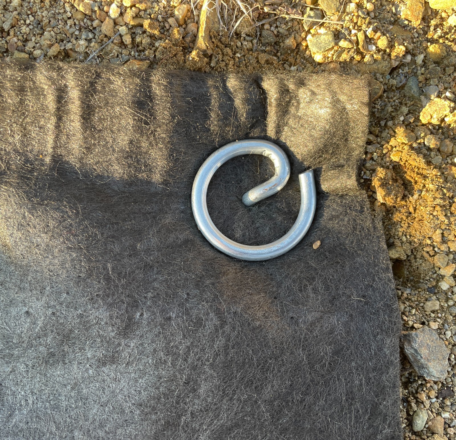 Sandbaggy 6 or 12 Inch Rust Free Circle Top Pins - Landscape Staples SOD Fabric